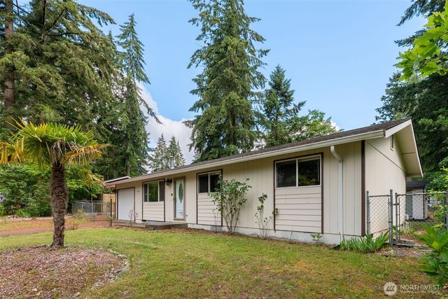 9538 Helen Avenue NE, Olympia, WA 98516