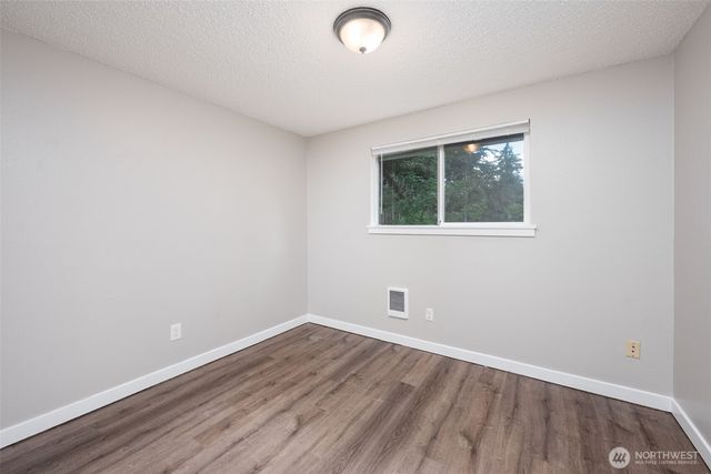 9538 Helen Avenue NE, Olympia, WA 98516