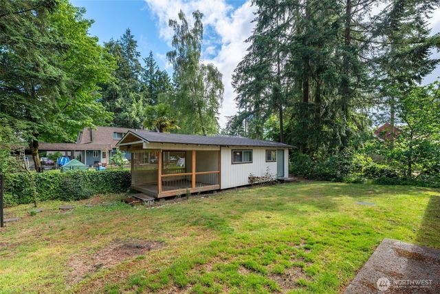 9538 Helen Avenue NE, Olympia, WA 98516