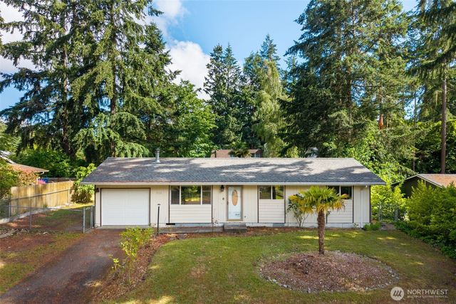 9538 Helen Avenue NE, Olympia, WA 98516