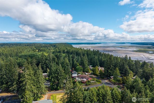 9538 Helen Avenue NE, Olympia, WA 98516