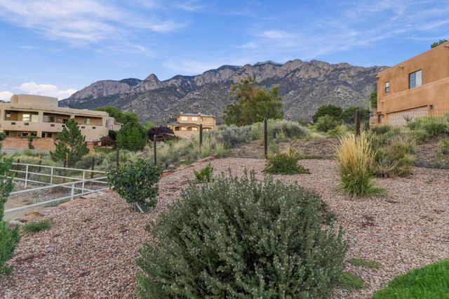 12501 Oakland Avenue NE, Albuquerque, NM 87122