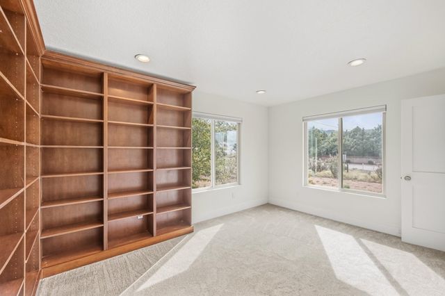 12501 Oakland Avenue NE, Albuquerque, NM 87122