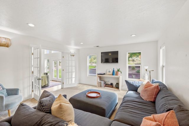 12501 Oakland Avenue NE, Albuquerque, NM 87122