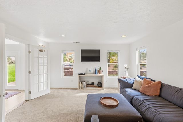 12501 Oakland Avenue NE, Albuquerque, NM 87122