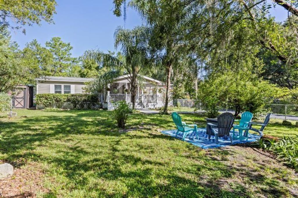 42323 PINE VALLEY DRIVE, Paisley, FL 32767