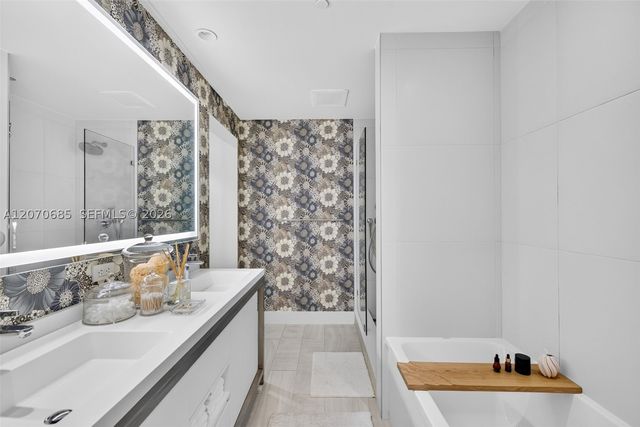 2000 Metropica Way 1901, Sunrise, FL 33323