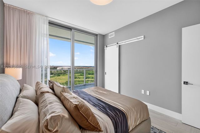 2000 Metropica Way 1901, Sunrise, FL 33323