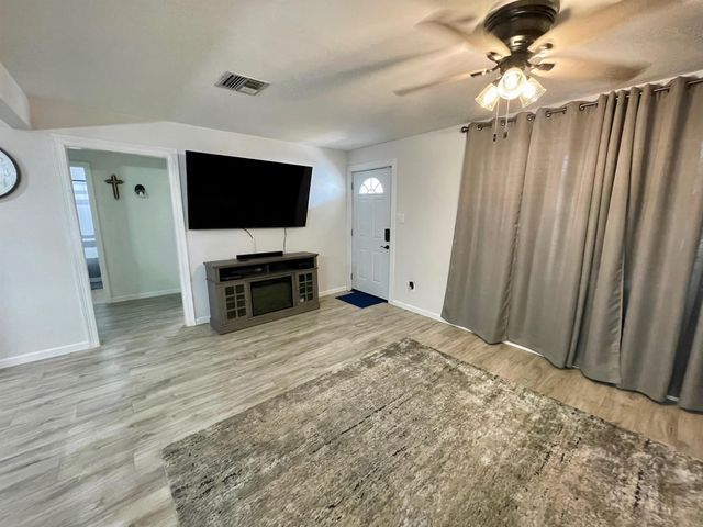 247 West 23rd Street, Larose, LA 70373