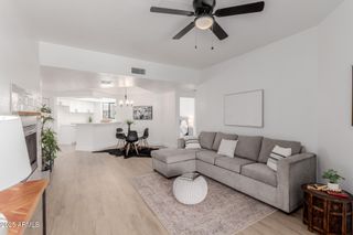 1352 E HIGHLAND Avenue 206, Phoenix, AZ 85014