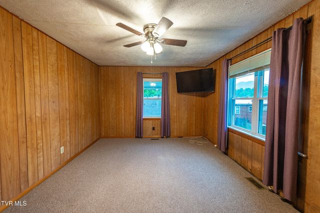 128 Beacon Street, Gate City, VA 24251