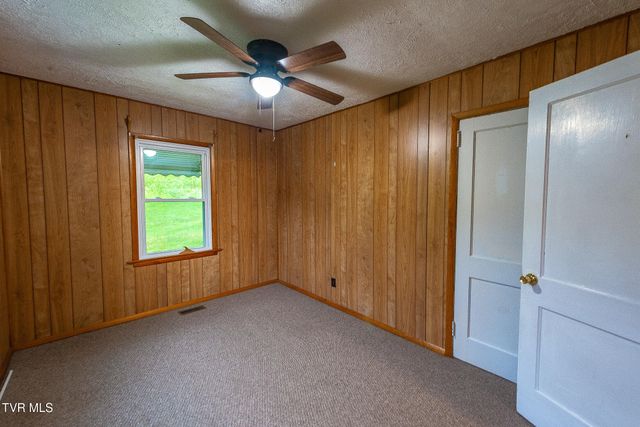 128 Beacon Street, Gate City, VA 24251