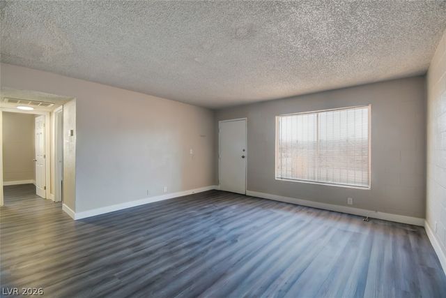 625 South Royal Crest Circle 13, Las Vegas, NV 89169