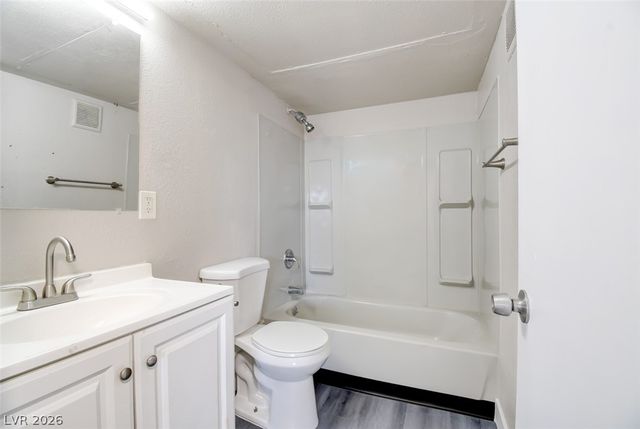 625 South Royal Crest Circle 13, Las Vegas, NV 89169