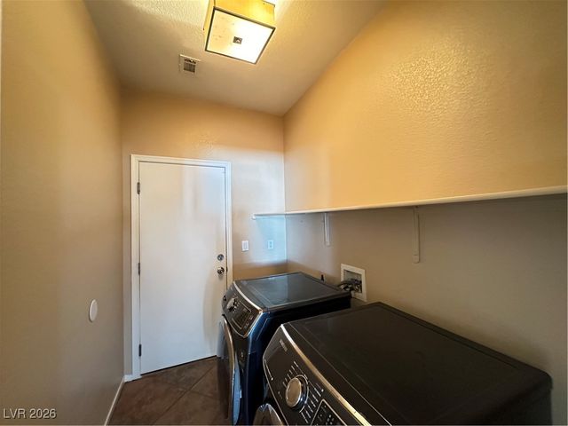 10400 Falls Church Avenue, Las Vegas, NV 89144