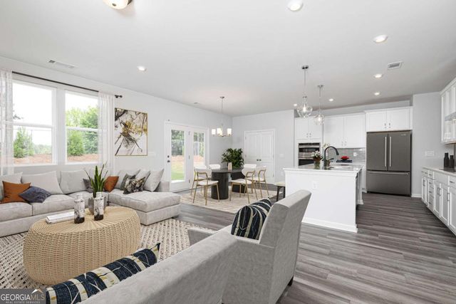 4315 Buttonwood Lane, Lilburn, GA 30047