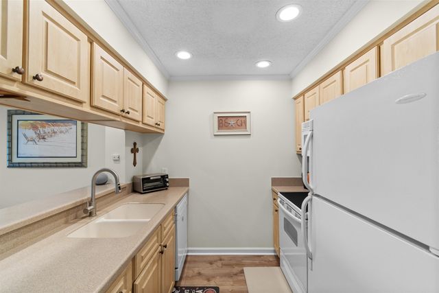 300 Marsh Pl Unit 204A, Murrells Inlet, SC 29576