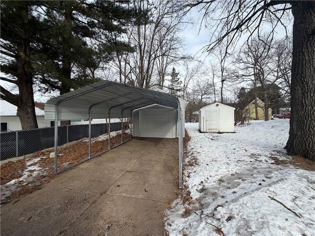 1102 Zephyr Hill Avenue, Eau Claire, WI 54703