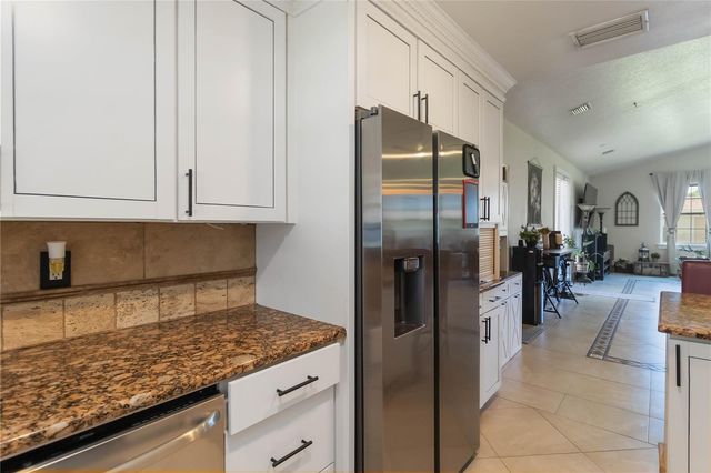 439 VIRGINIA AVENUE, St Cloud, FL 34769