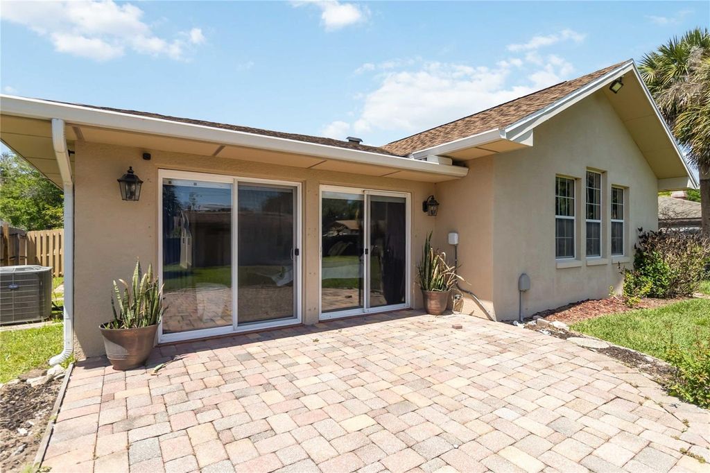 Image 23 of property listing at 439 VIRGINIA AVENUE, St Cloud, FL 34769