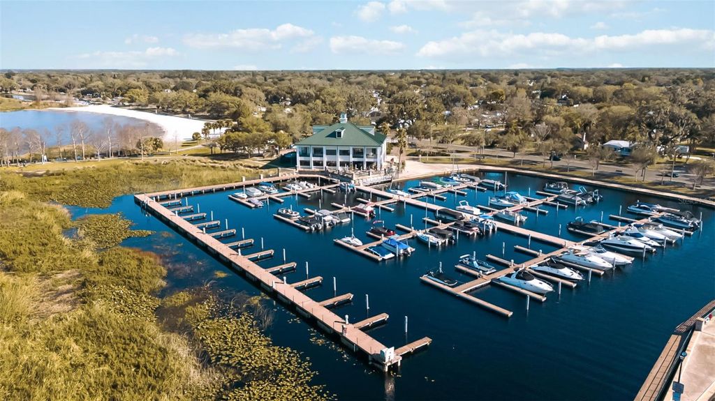 Image 34 of property listing at 439 VIRGINIA AVENUE, St Cloud, FL 34769