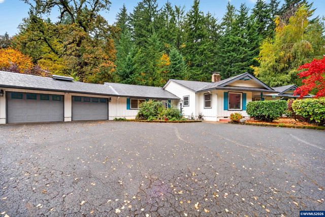 8095 Sunnyside Rd SE, Salem, OR 97306