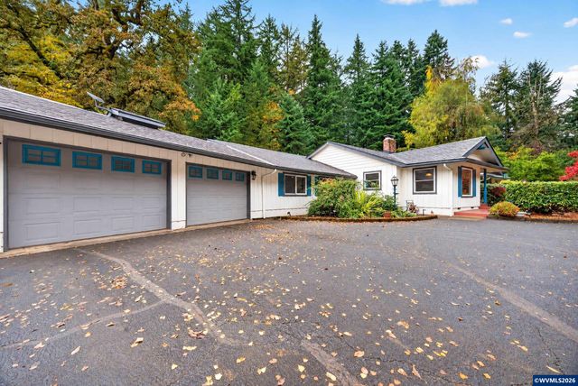 8095 Sunnyside Rd SE, Salem, OR 97306