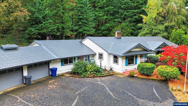 8095 Sunnyside Rd SE, Salem, OR 97306