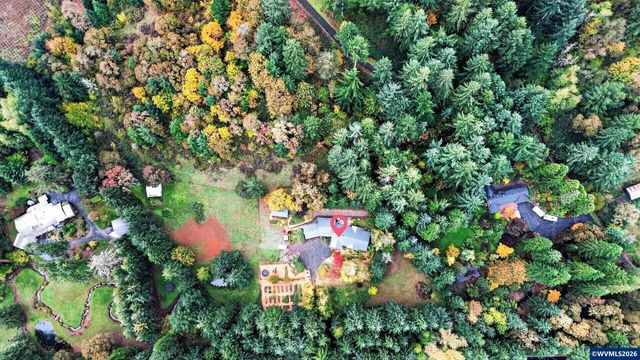 8095 Sunnyside Rd SE, Salem, OR 97306
