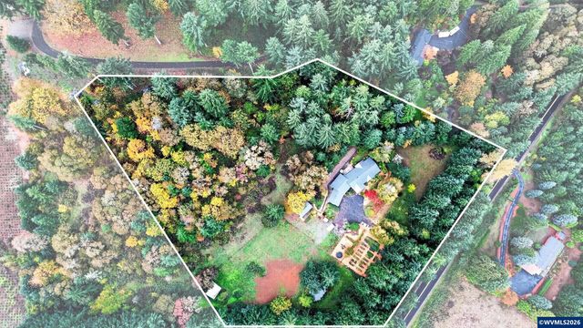 8095 Sunnyside Rd SE, Salem, OR 97306