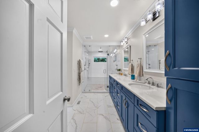 8095 Sunnyside Rd SE, Salem, OR 97306