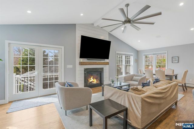 59 Colgate Avenue, Wyckoff, NJ 07481