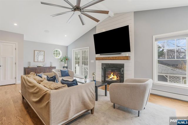 59 Colgate Avenue, Wyckoff, NJ 07481