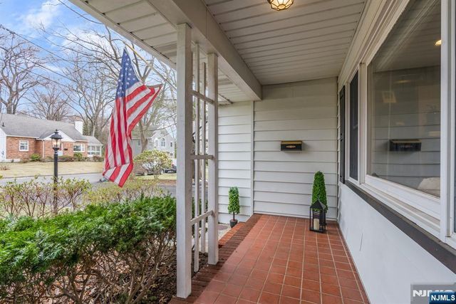 59 Colgate Avenue, Wyckoff, NJ 07481