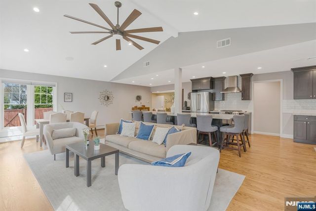 59 Colgate Avenue, Wyckoff, NJ 07481
