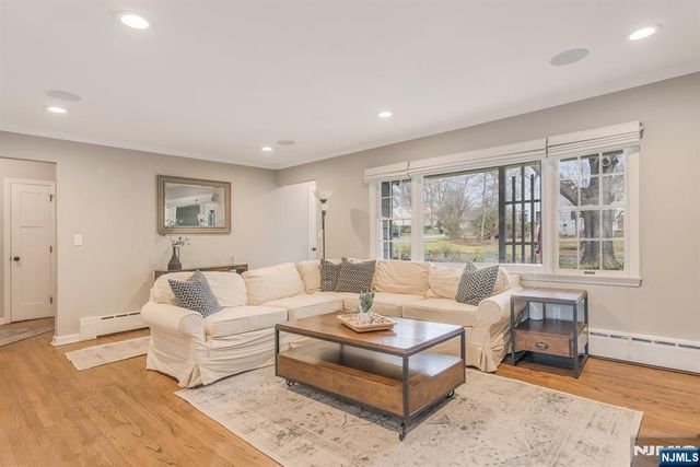 59 Colgate Avenue, Wyckoff, NJ 07481