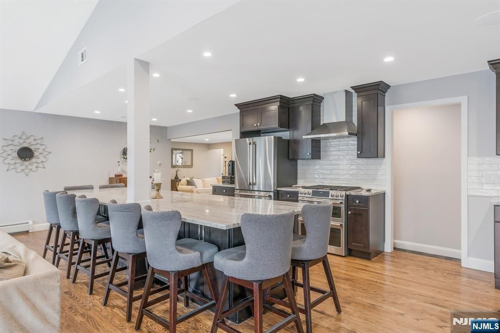 59 Colgate Avenue, Wyckoff, NJ 07481