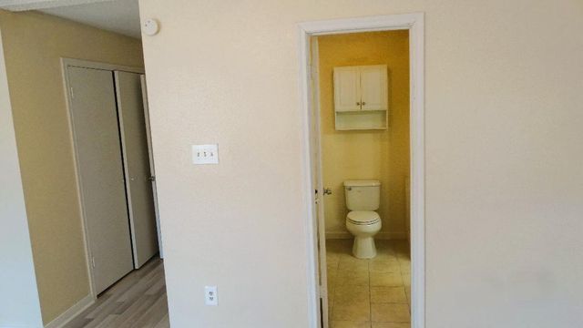 5810 Twisted Pine Court D, Houston, TX 77039