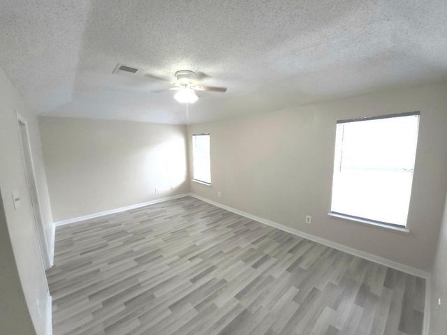 5810 Twisted Pine Court D, Houston, TX 77039