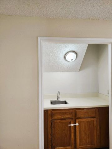 5810 Twisted Pine Court D, Houston, TX 77039