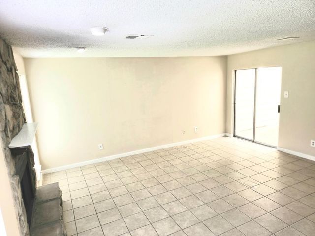 5810 Twisted Pine Court D, Houston, TX 77039