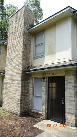 5810 Twisted Pine Court D, Houston, TX 77039