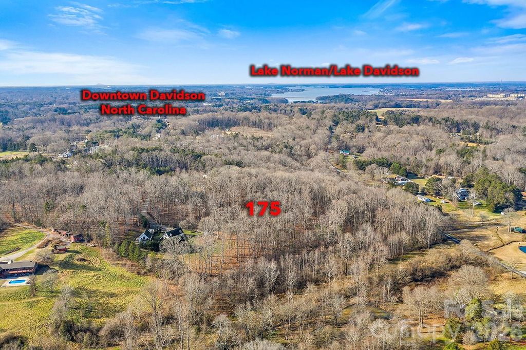 175 Stonehaven Drive, Mooresville, NC 28115