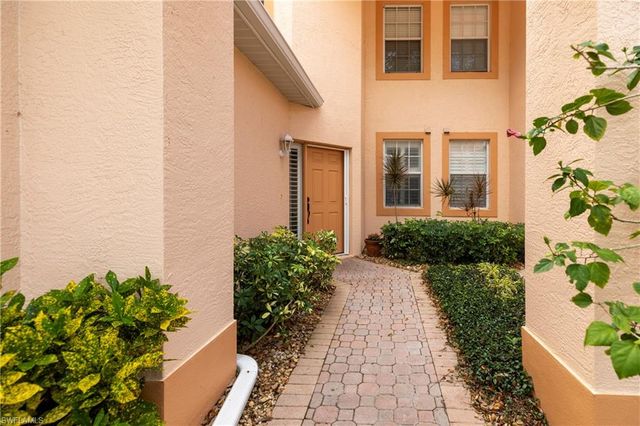 28052 Palmas Grandes LN 101, Bonita Springs, FL 34135