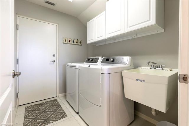 28052 Palmas Grandes LN 101, Bonita Springs, FL 34135