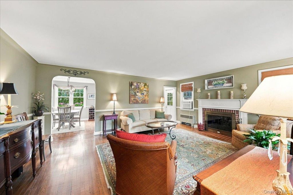 332 Kelly Street, Hawthorne, NY 10532 — photo 5