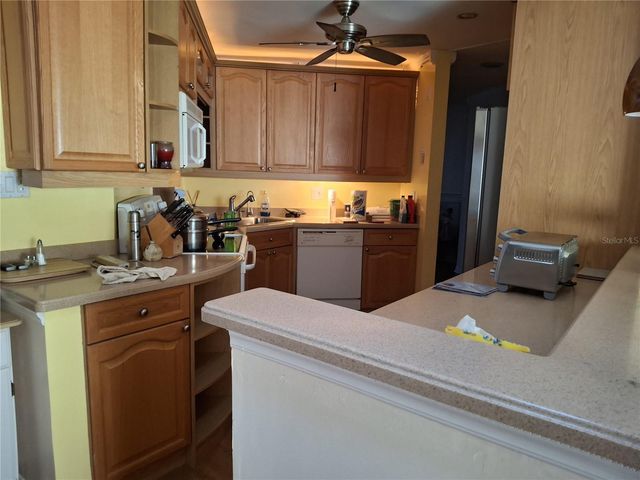 9305 120TH LANE, Seminole, FL 33772