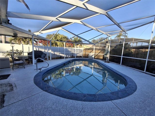 9305 120TH LANE, Seminole, FL 33772