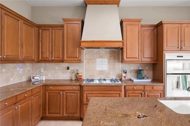 3701 Avondale Lane, Oxnard, CA 93036