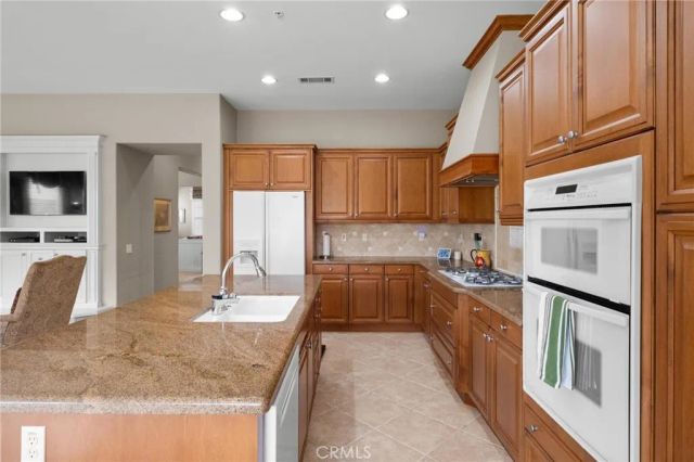 3701 Avondale Lane, Oxnard, CA 93036